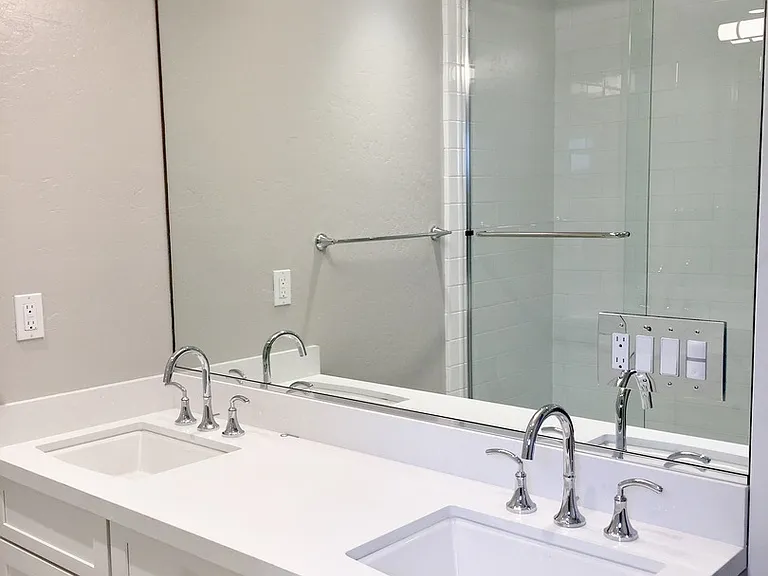 Village Square Townhomes — Photo 29