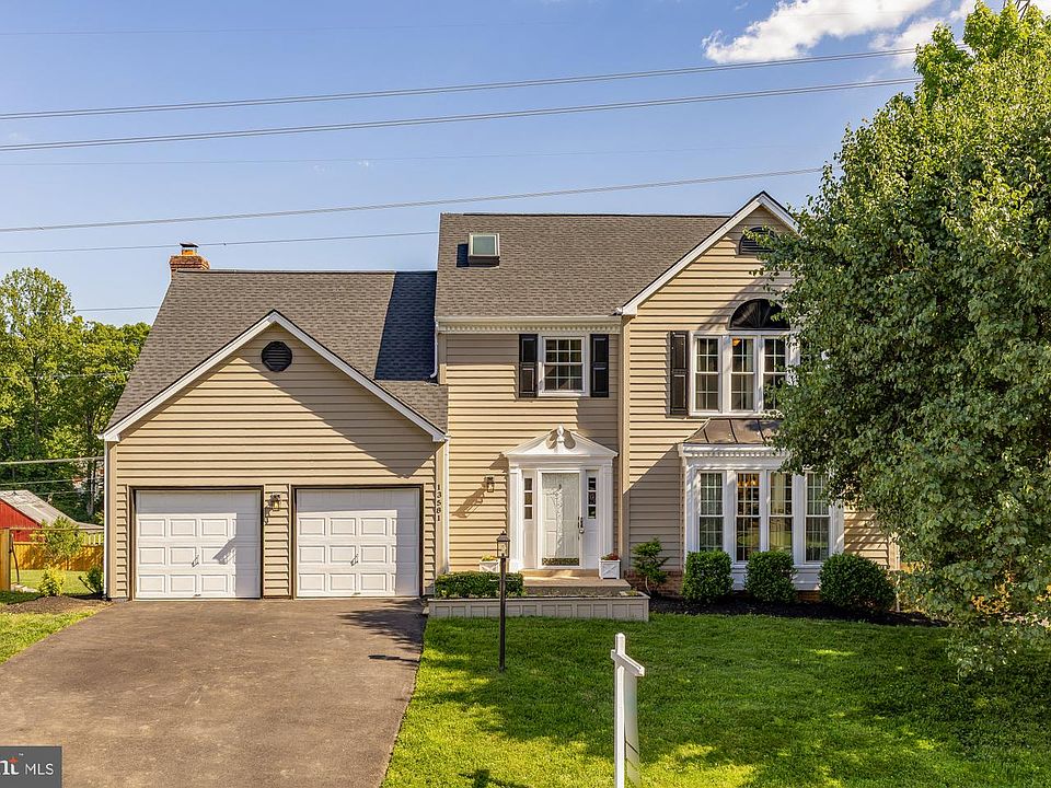 1st image of 13581 Castlebridge Ln