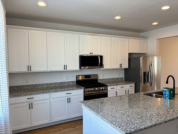 Kitchen(2nd Floor)