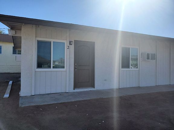 2nd image of 1548 Sierra Vista Dr #2