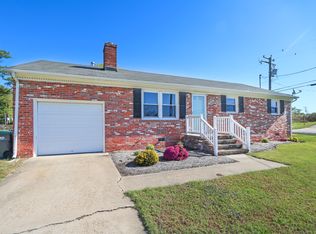 2 Phillips Rd, Poquoson, VA 23662