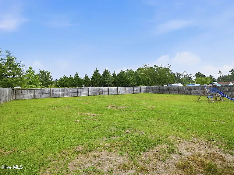 210 Brice Ct — Photo 32