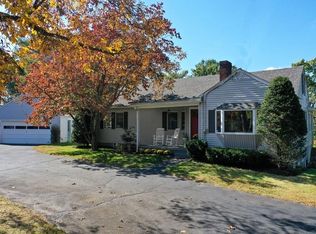 1058 Main St, Dunstable, MA 01827