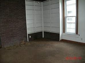 2nd image of 608 W South St