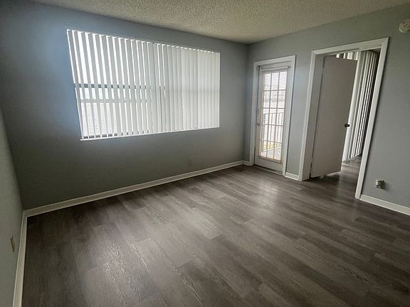 3rd image of 714 Executive Center Dr #34-4-34