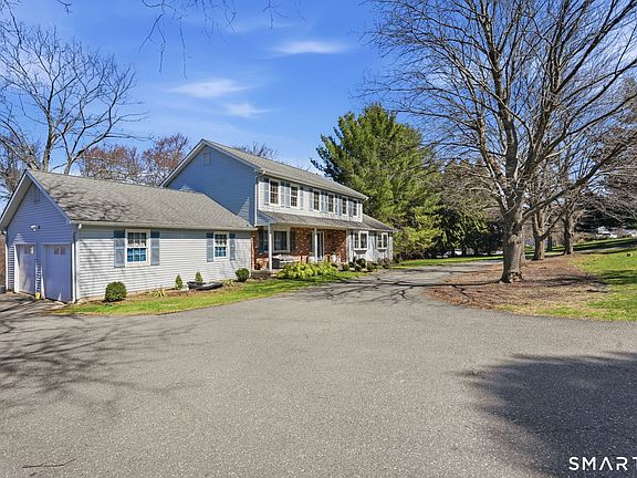 3rd image of 12 Timber Springs Road