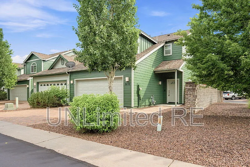 3 bed, 2.5 bath, 1516 sqft, $2,450 — Photo 3