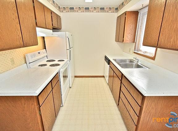 5th image of 1235 S 22nd St APT 9