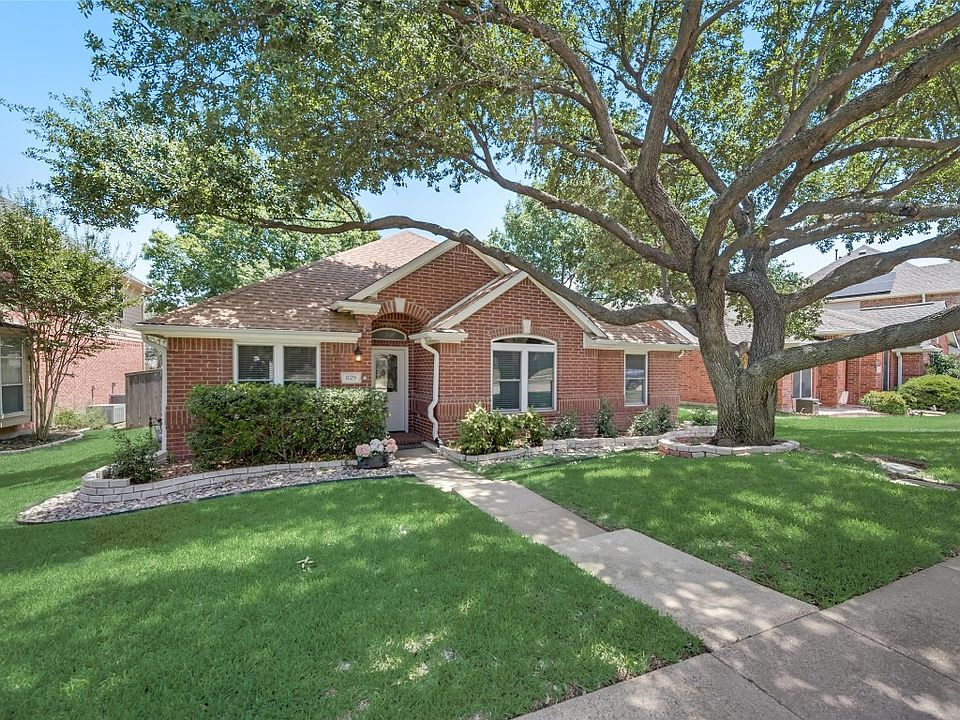 1st image of 829 High Meadow Ct