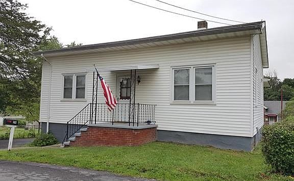 2nd image of 26 Myrtle Ave