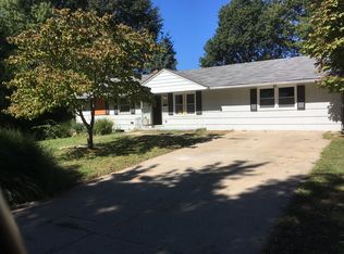 11032 E 53rd Ter, Raytown, MO 64133