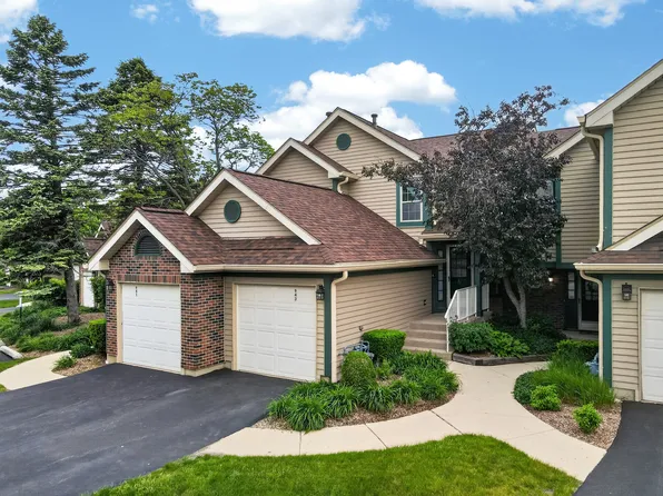 943 Ridgefield Ln #4, Wheeling, IL 60090