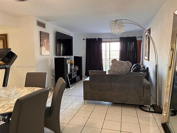 5th image of 1900 W 68th St APT G103