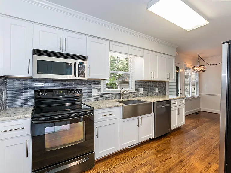 2621 Sawmill Rd — Photo 13