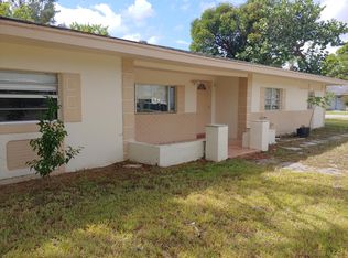 3416 W Lake Dr, Fort Pierce, FL 34982