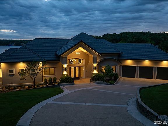 2nd image of 559 Forestridge Ln