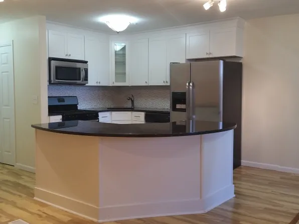 6 Meyer Ct, West Orange, NJ 07052