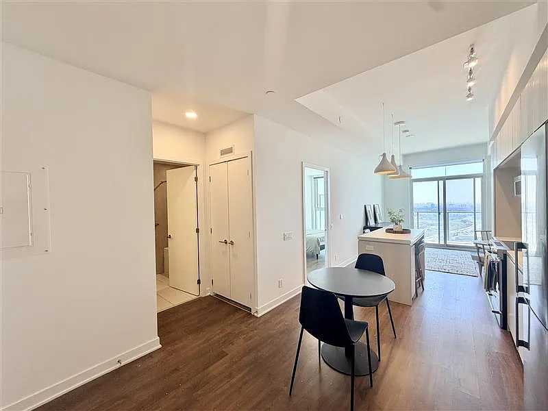 Building Photo - 185 Millway Ave