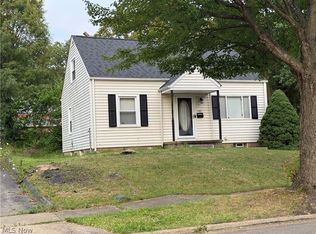1081 Greenwood Ave, Akron, OH 44320