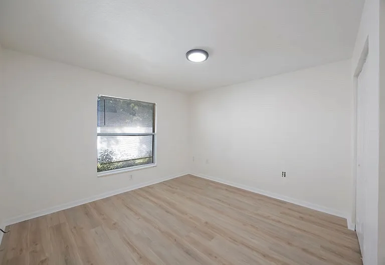 966 22nd Ave S #101 — Photo 8