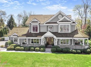 86 Lockwood Rd, Riverside, CT 06878