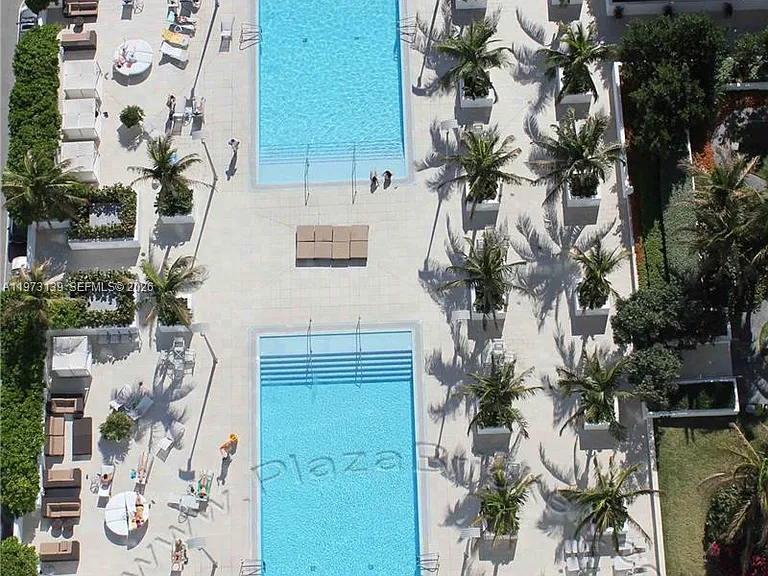 951 Brickell Ave #1409 — Photo 3