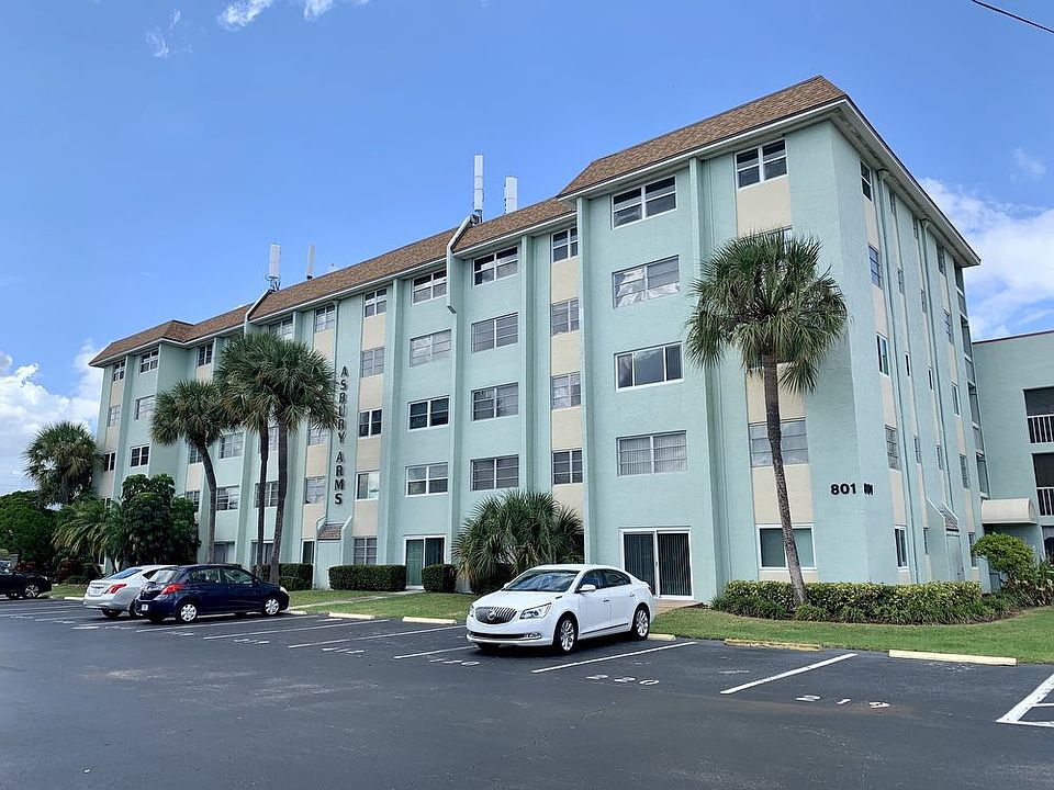 1st image of 801 83rd Ave N APT 516