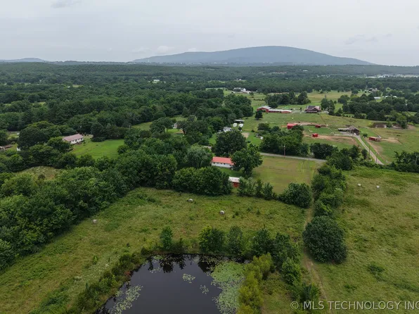 Picture Rock Rd, Poteau, OK 74953