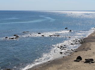 40 Mayflower Dr, Plymouth, MA 02360