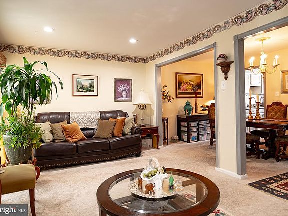 5th image of 2865 Bowes Ln