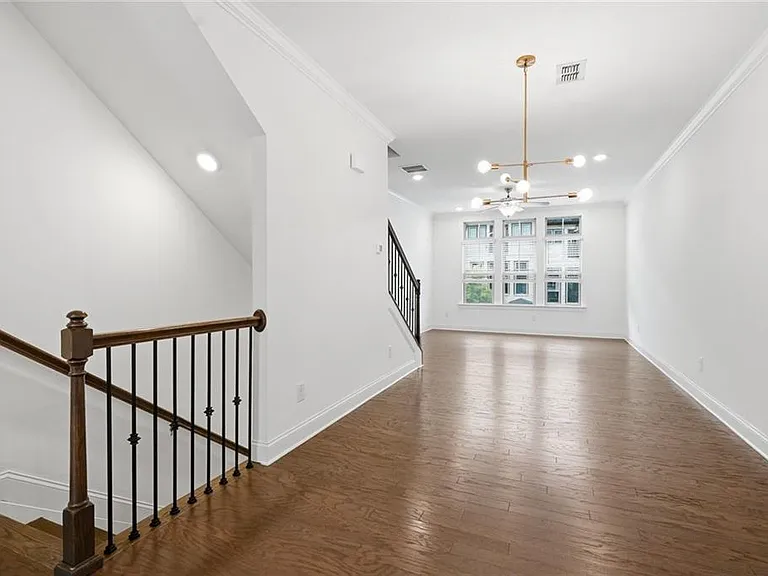 2438A Figaro Dr — Photo 1