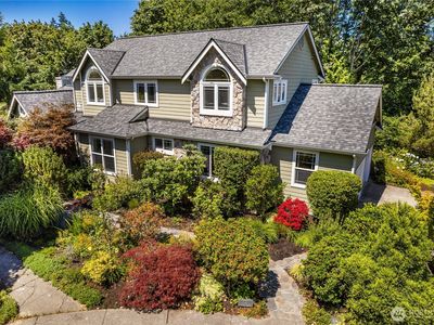 744 Brookcliff Lane NE, Bainbridge Island, WA, 98110