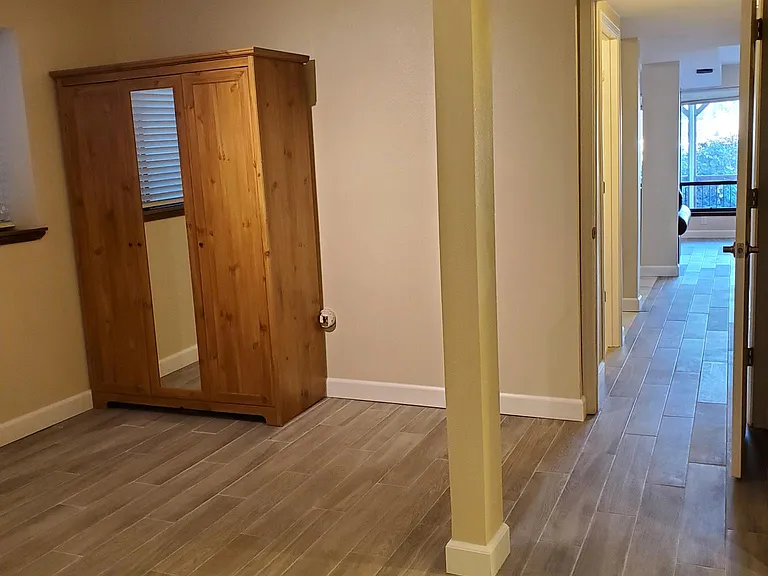 110 Florentia St #B — Photo 23