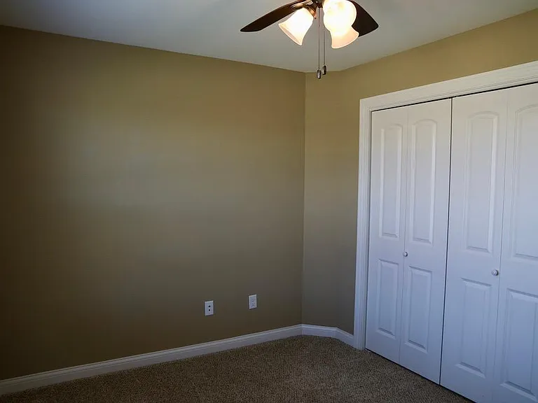 Front bedroom #2