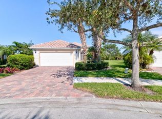 8904 SE Hawks Nest Ct, Hobe Sound, FL 33455