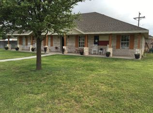 805 N Circle Dr, Seminole, TX 79360