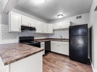 8951 Reeder St #1206, Overland Park, KS 66214