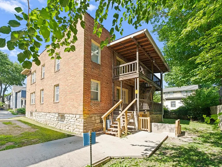 1109 W 41st St #2-E — Photo 26