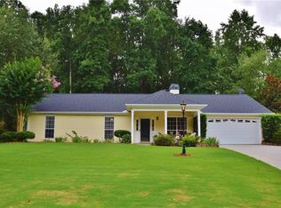 5231 Flat Creek Rd, Gainesville, GA 30504