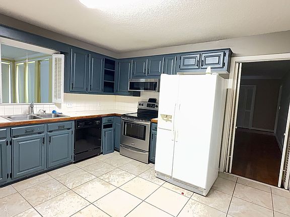 5th image of 9013 Liberty Hill Rd
