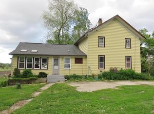 W340N9435 Townline Rd, Oconomowoc, WI 53066