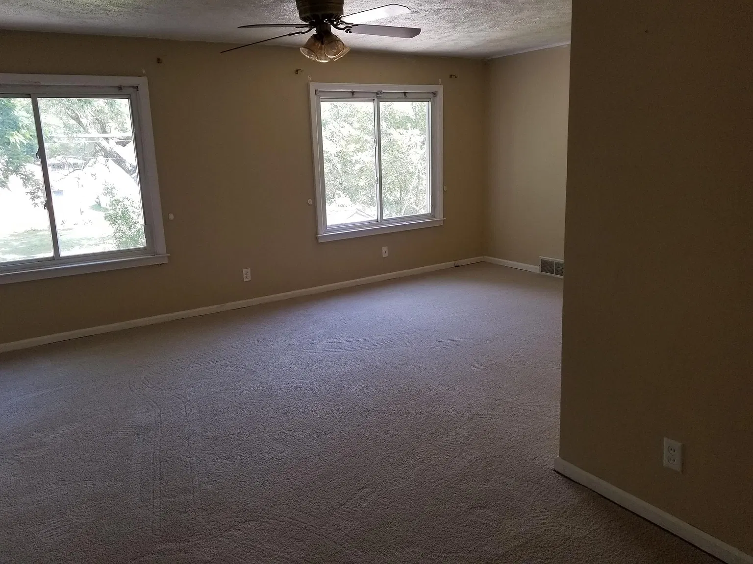 3 bed, 1482 sqft, $1,700 — Photo 3