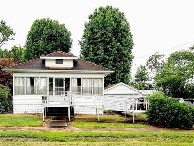805 E Carter St, Marion, IL, 62959