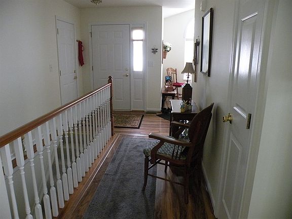 3rd image of 1919 S Pointe Dr