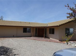 29218 Mescal Highlands Dr, Llano, CA 93544