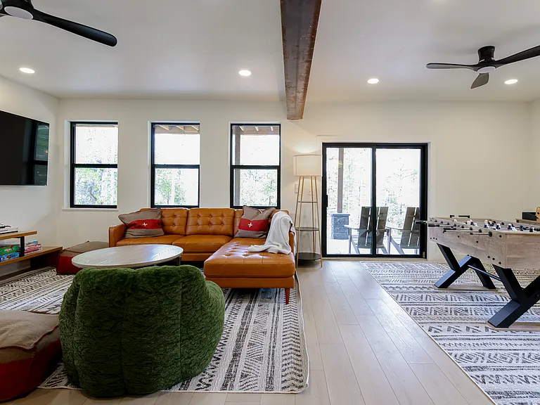 126 Brooklyn Cir — Photo 10