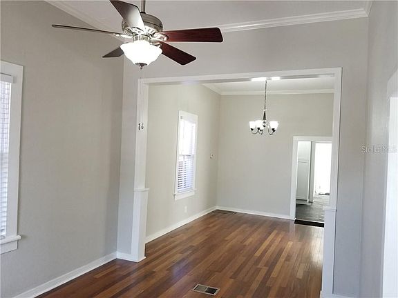 3rd image of 2206 E 3rd Ave