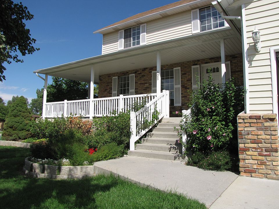 2nd image of 405 E Heather Rd