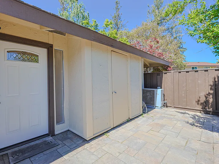 5078 Pine Tree Ter — Photo 18