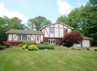 1977 Oriel Rogers Rd, Girard, OH 44420